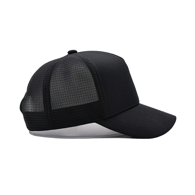 Vành ngắn Polyester 5 Panel Trucker Cap Màu đen 7 lỗ Chụp nhựa