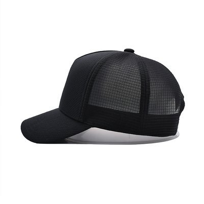 Vành ngắn Polyester 5 Panel Trucker Cap Màu đen 7 lỗ Chụp nhựa