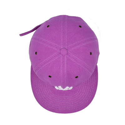 Mũ Snapback màu hồng có cạnh phẳng với tự đóng vải và logo thêu 3D