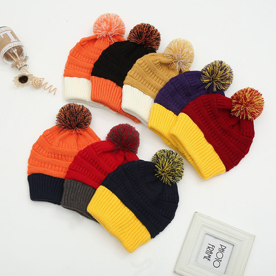 Mũ mùa thu mùa đông phù hợp đan đan Skully Thời trang ấm áp với Pompom Fur Pom Pom Pom Cho phụ nữ hai màu thời trang Beanie