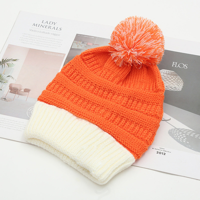 Mũ mùa thu mùa đông phù hợp đan đan Skully Thời trang ấm áp với Pompom Fur Pom Pom Pom Cho phụ nữ hai màu thời trang Beanie