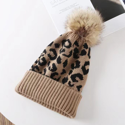 Phong cách cao Pom Pom Mùa đông Leopard in Beanie bán buôn mềm ấm đan mũ Beanie