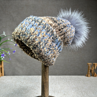 2024 Mũ mới Phụ nữ Mũ đan Cashmere Mùa thu / Mùa đông Lông cáo Mũ Pompom Mũ cong cạnh màu bảo vệ Mũ tai