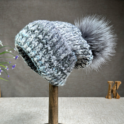 Phụ nữ New Wool Rabbit Fur Fur Pompom Hat Oil Painting Style Outdoor Warm Skullies Beanie Cap Mùa đông