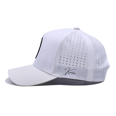 Mũ lưỡi trai thể thao hiệu suất Dad Hat 5 Panel cao su PVC logo lỗ cắt laser, màu trắng chống thấm nước chống tia UV