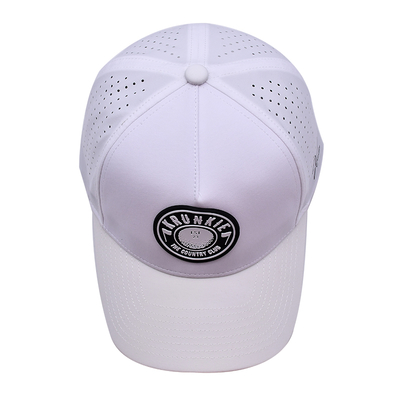 Mũ lưỡi trai thể thao hiệu suất Dad Hat 5 Panel cao su PVC logo lỗ cắt laser, màu trắng chống thấm nước chống tia UV