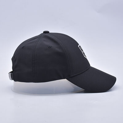 Bảng phía trước được xây dựng 6 Panel Baseball Cap 6 Eyelets Soft Fabric Adjustable Strap thích hợp cho các hoạt động ngoài trời và sự kiện